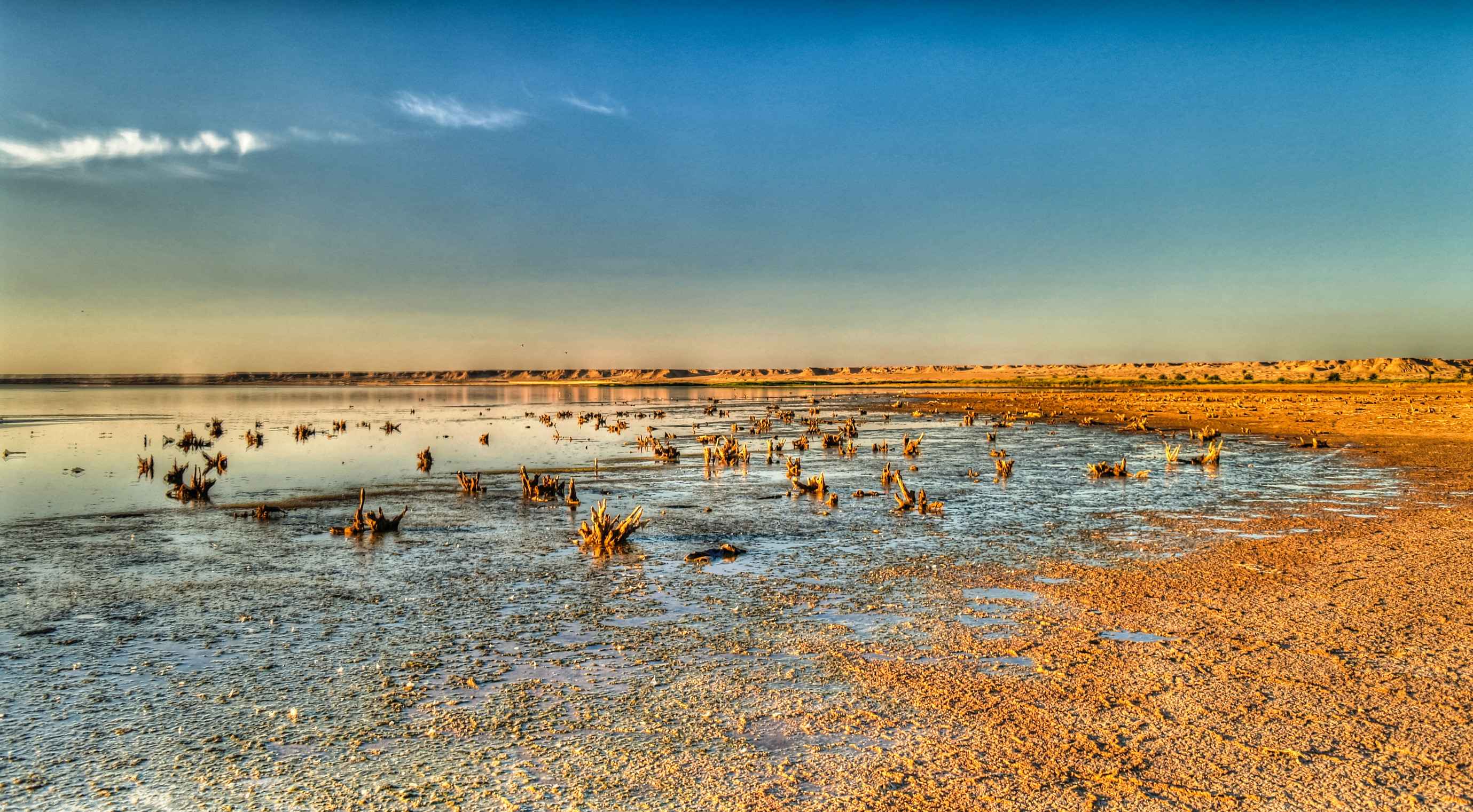 Najaf Sea Or Salam Lake Shore Sunset An Najaf Iraq